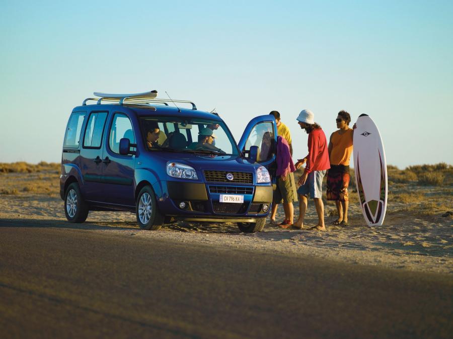  Fiat Doblo 2006 года  (фото 14 из 22)